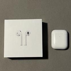 Apple AirPods 2nd Gen Complete Used Read Description