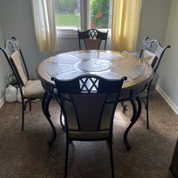 Breakfast Table With 4 Chairs 