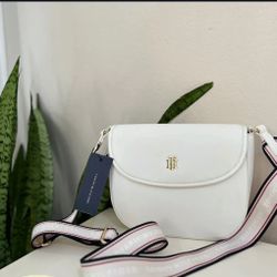 The Tommy Hilfiger crossbody bag is a stylish and practical accessory for women
