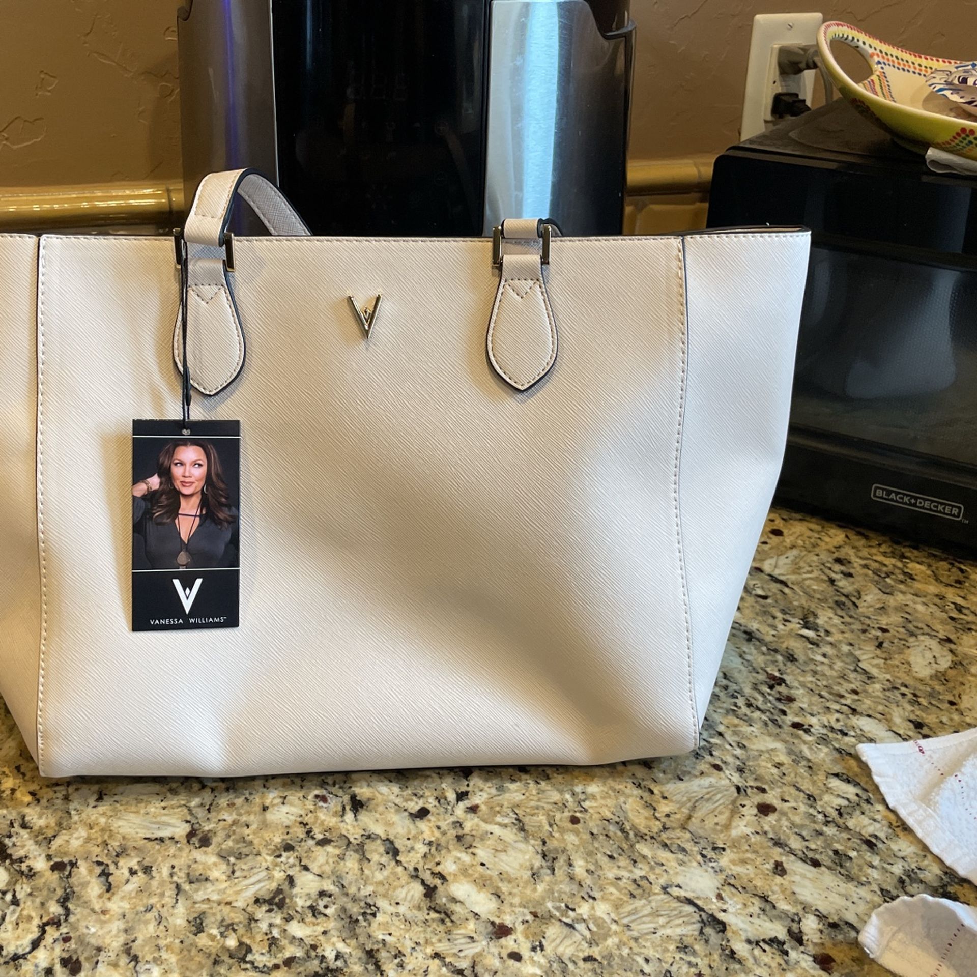Brand New Vanessa Williams Handbag