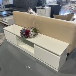 63” TV STAND WHITE T.V STAND HIGH GLOSS WITH LED LIGHT 63*14*21