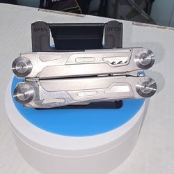 Universal Multi Tool 