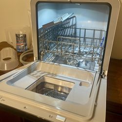 COMFEE' Countertop Dishwasher NEW!