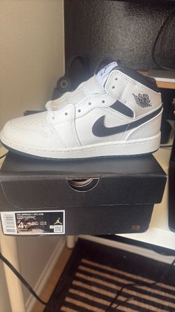 Air Jordan 1 mid