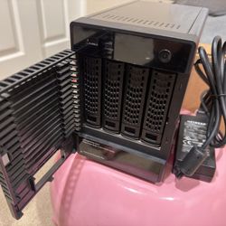 Netgear ReadyNAS 104 4 Bay Network Storage