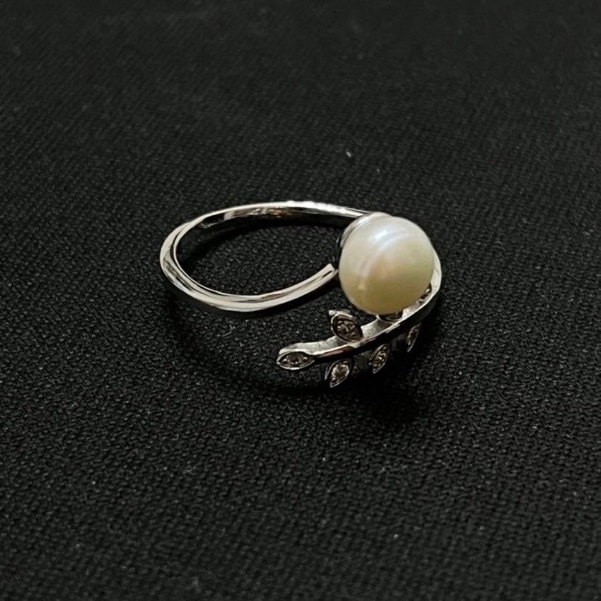 925 Sterling Silver Pearl Ring Size 7