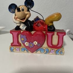  Jim Shore Disney Traditions Mickey Mouse “I Love You” Valentine’s Figure 