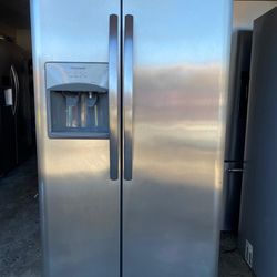 Refrigerator 33