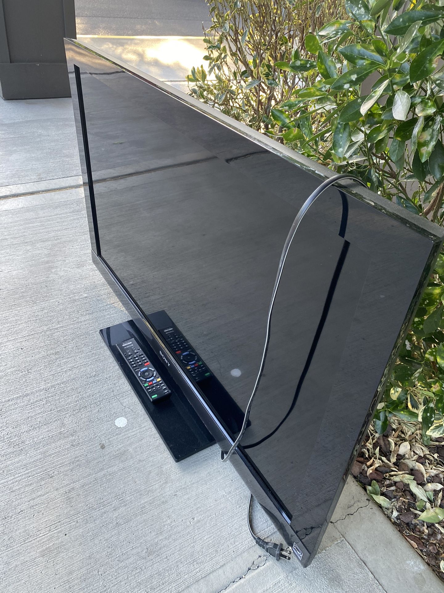 TV 35” SONY
