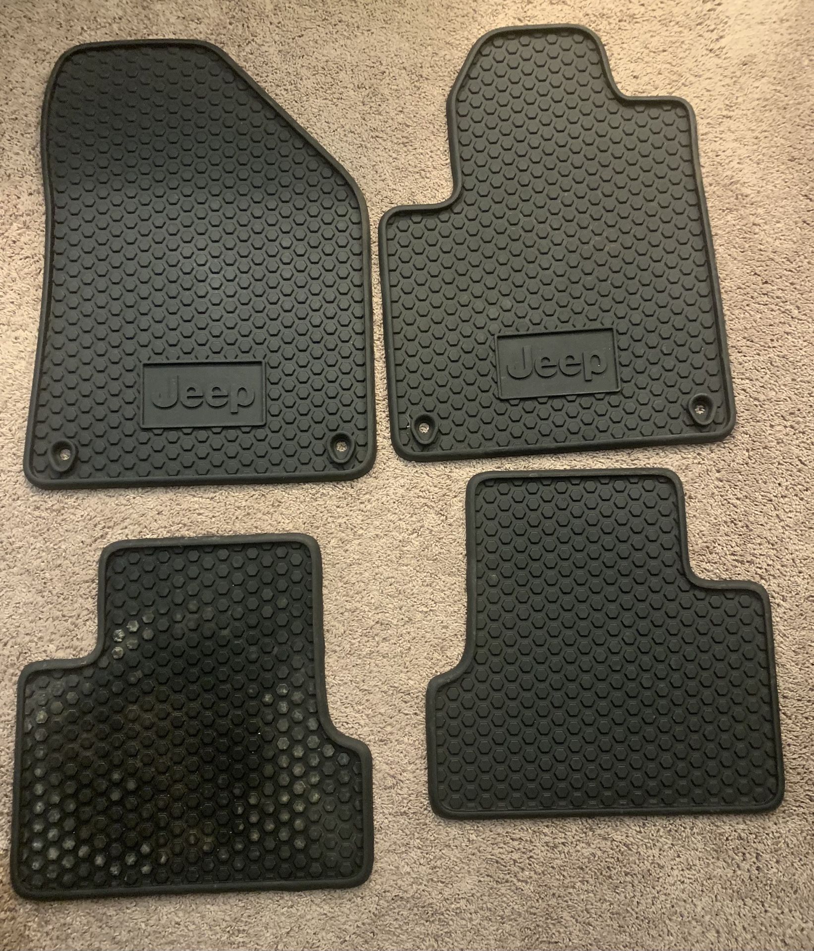 2016 Jeep Cherokee Floor Mats