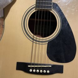 Yahama FD-02 Natural Acoustic Guitar 