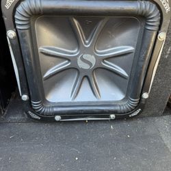 Kicker SoloBaric L7 12 inch