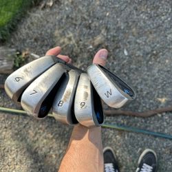Golf Clubs 