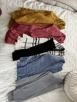 Sweaters 5 For 20$