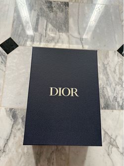 Brand new Dior b22