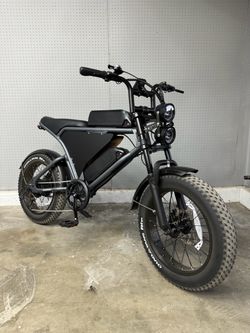 Puckipuppy Schnauzer Plus Dual Battery Electric Bike eBike