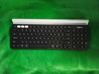 Logitech K780 Wireless Multi-Device Keyboard w/ Built-In Tablet Phone Stand