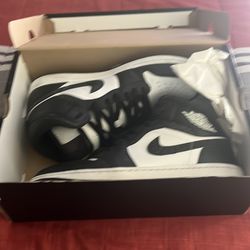 Air Jordan 1 Mid Se