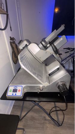 Globe meat slicer