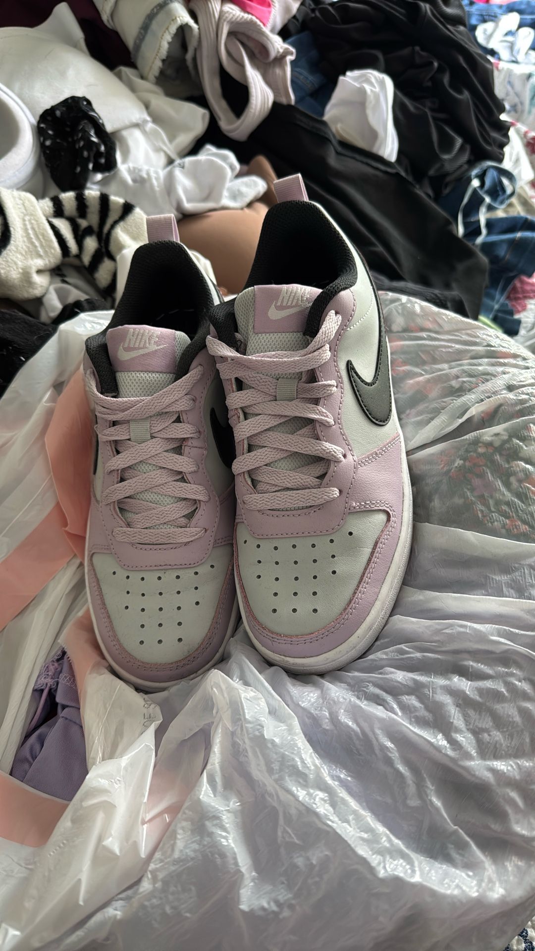 Nike Size 4Y (EUR 36)