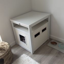 Like New Litterbox Hider Table