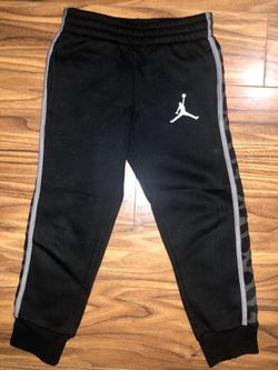 Jordan Jogger Size 5-6