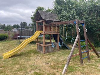 Rainbow playground-swingset
