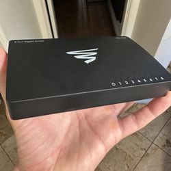 Luxul 8-Port Gigabit Switch (XGS-1008)