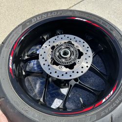 2015-2026 Yamaha R1 Rim