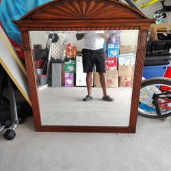 Traditional Wood Mirror 