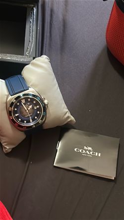 Coach automatic charter watch