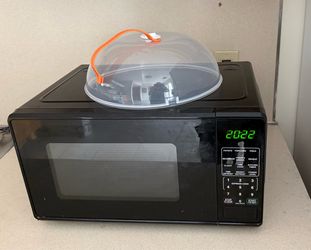 Microwave w/free Plate Cover