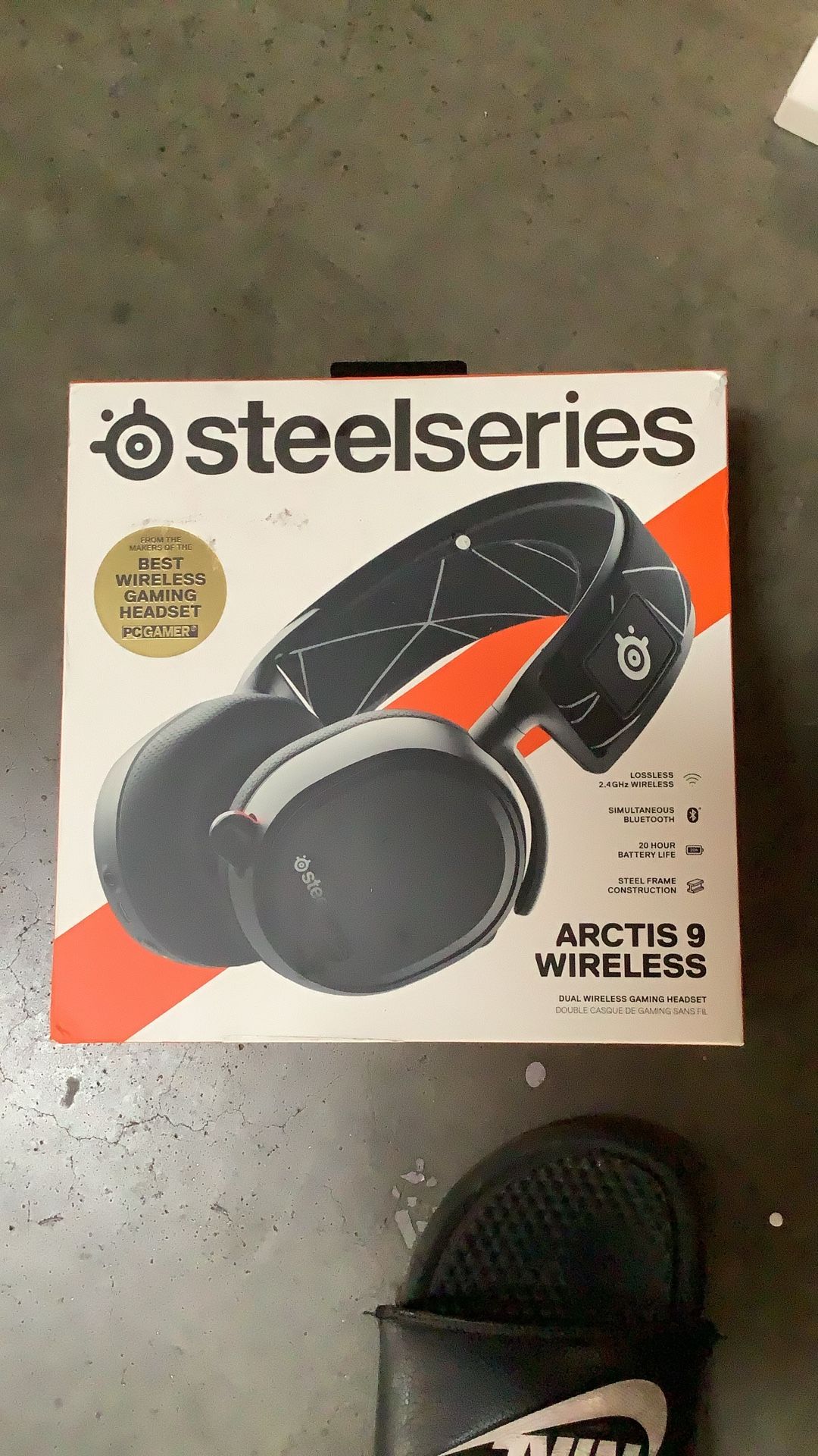 Arctis 9 Wireless Wireless Gaming Headset for PC