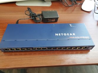 Netgear 10/100 16 Port Switch