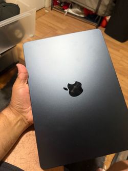 MacBook Air M2 2022 midnight