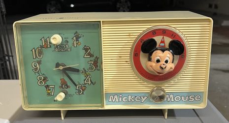 1960 Mickey Mouse Radio (General Electric)