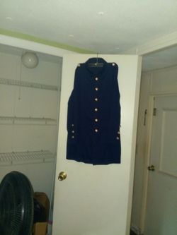 Very nice long jacket large w.button sleevesbrand new w/pockets ect