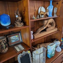 Lots Of Antiques And Vintage Items 