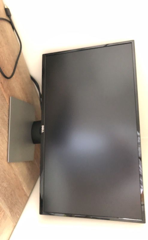 Brand new dell monitor never used