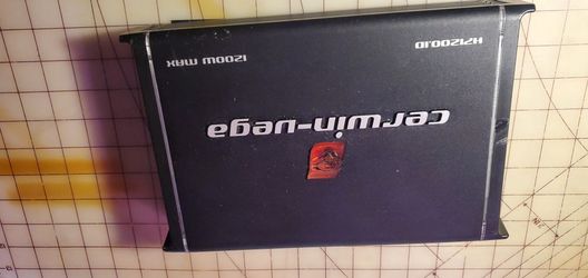 Cerwin-vega 1200w Amp