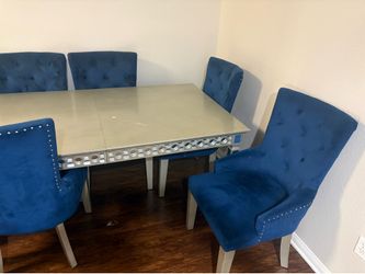 Kitchen table