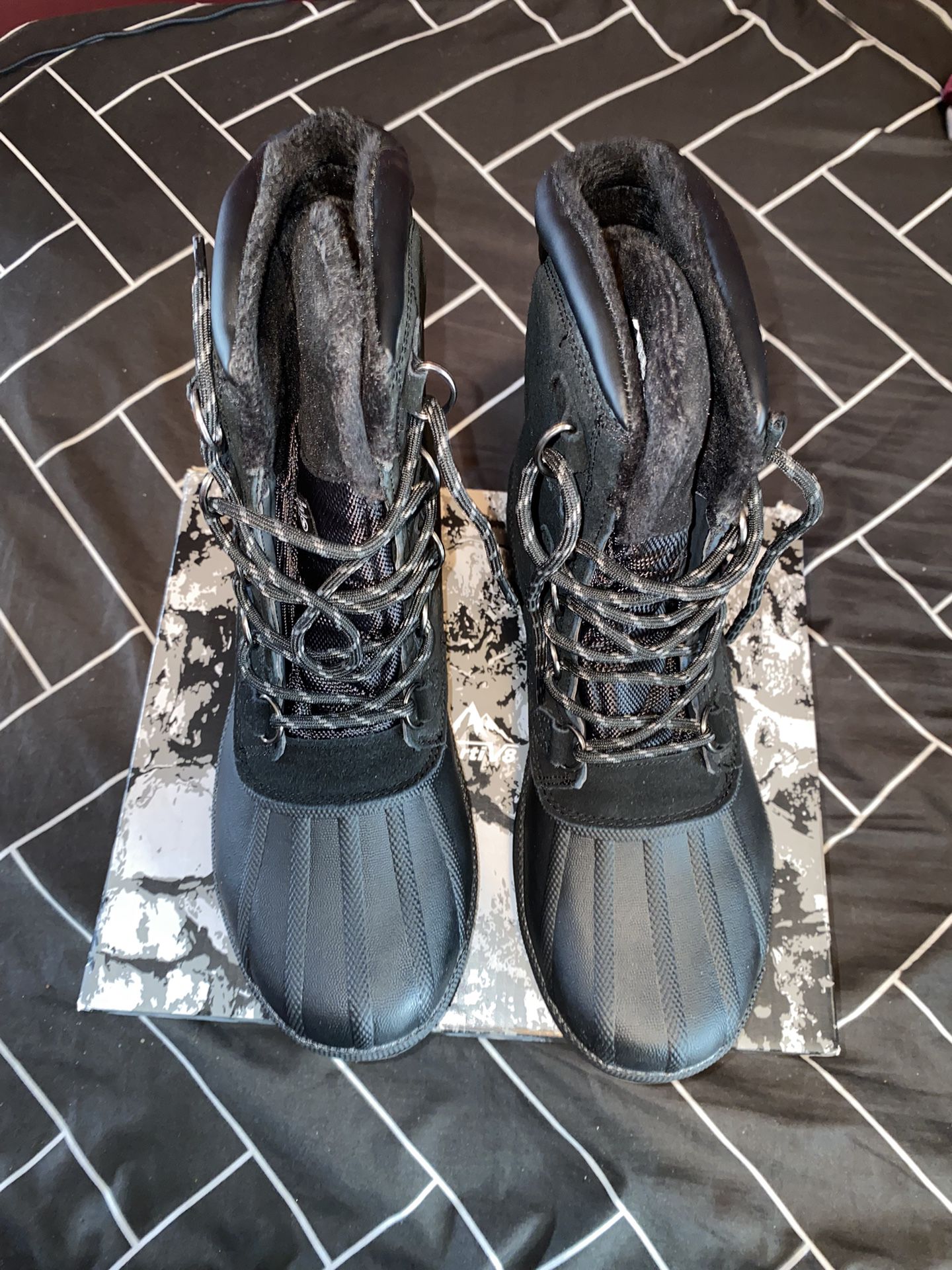 Brand New NORTIV 8 Men's Insulated Waterproof Work Winter Snow Boots