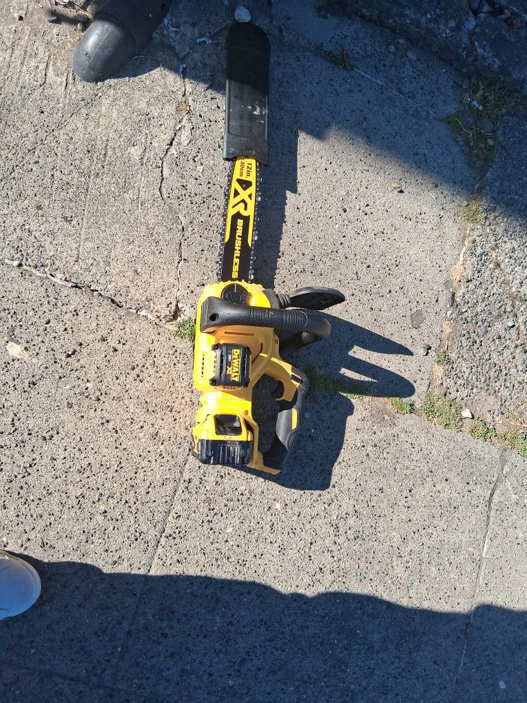 Dewalt Chainsaw