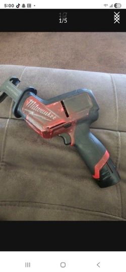 Milwaukee M12 Fuel Saw Saw W / Battery