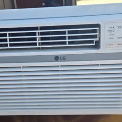 LG Window Air Conditioner 8,000 BTU