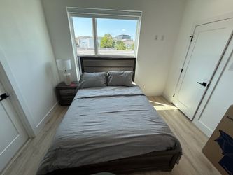 Queen Bedroom set w/ Nightstand and Nectar Mattress