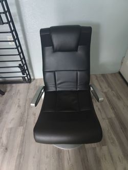 Gaming chair