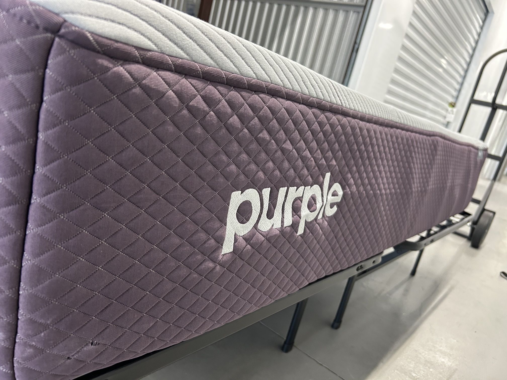 Purple Mattress, Restore Firm, Queen, Like New