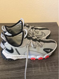 Nike Future Field Trainers