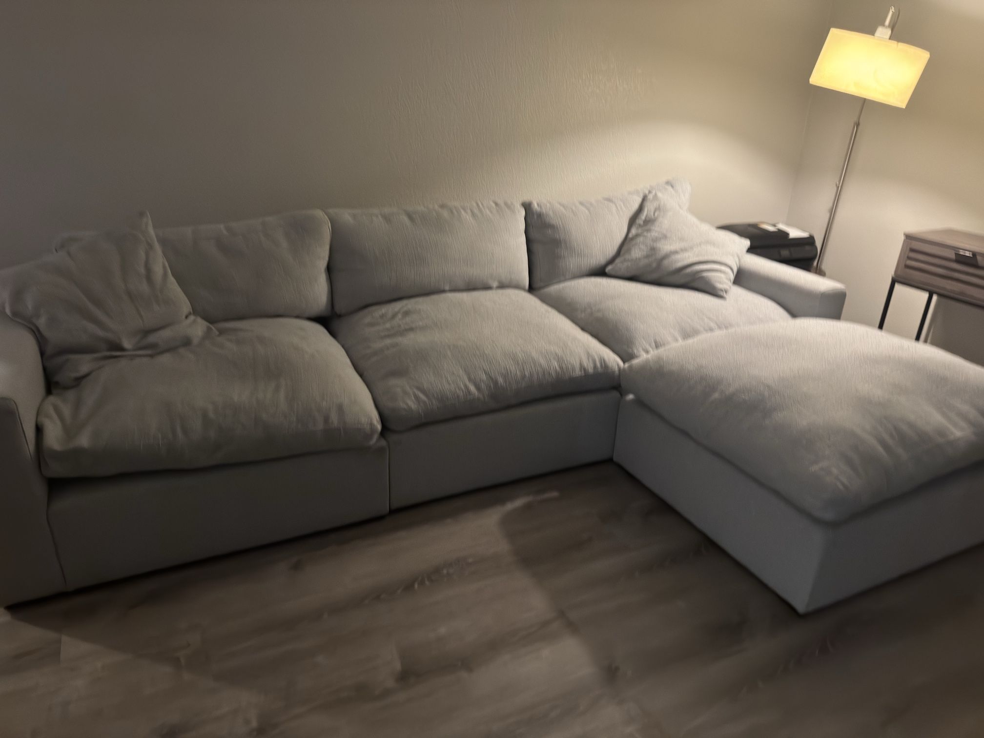 Sectional Couch Sofá Modular (Free Delivery)🚚